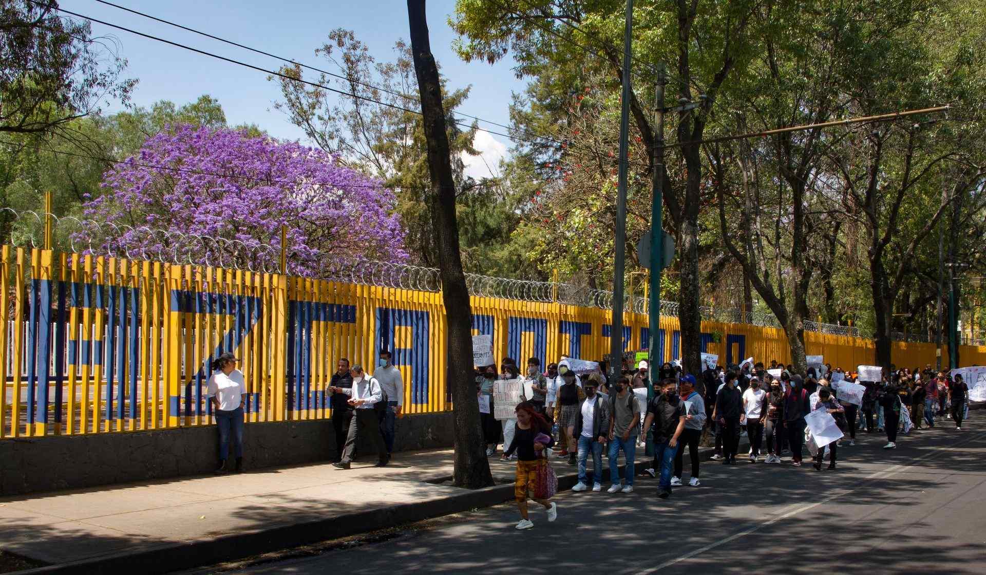 Unam Expulsa A 9 Responsables Ataque A Personal Del Cch Azcapotzalco N 0860