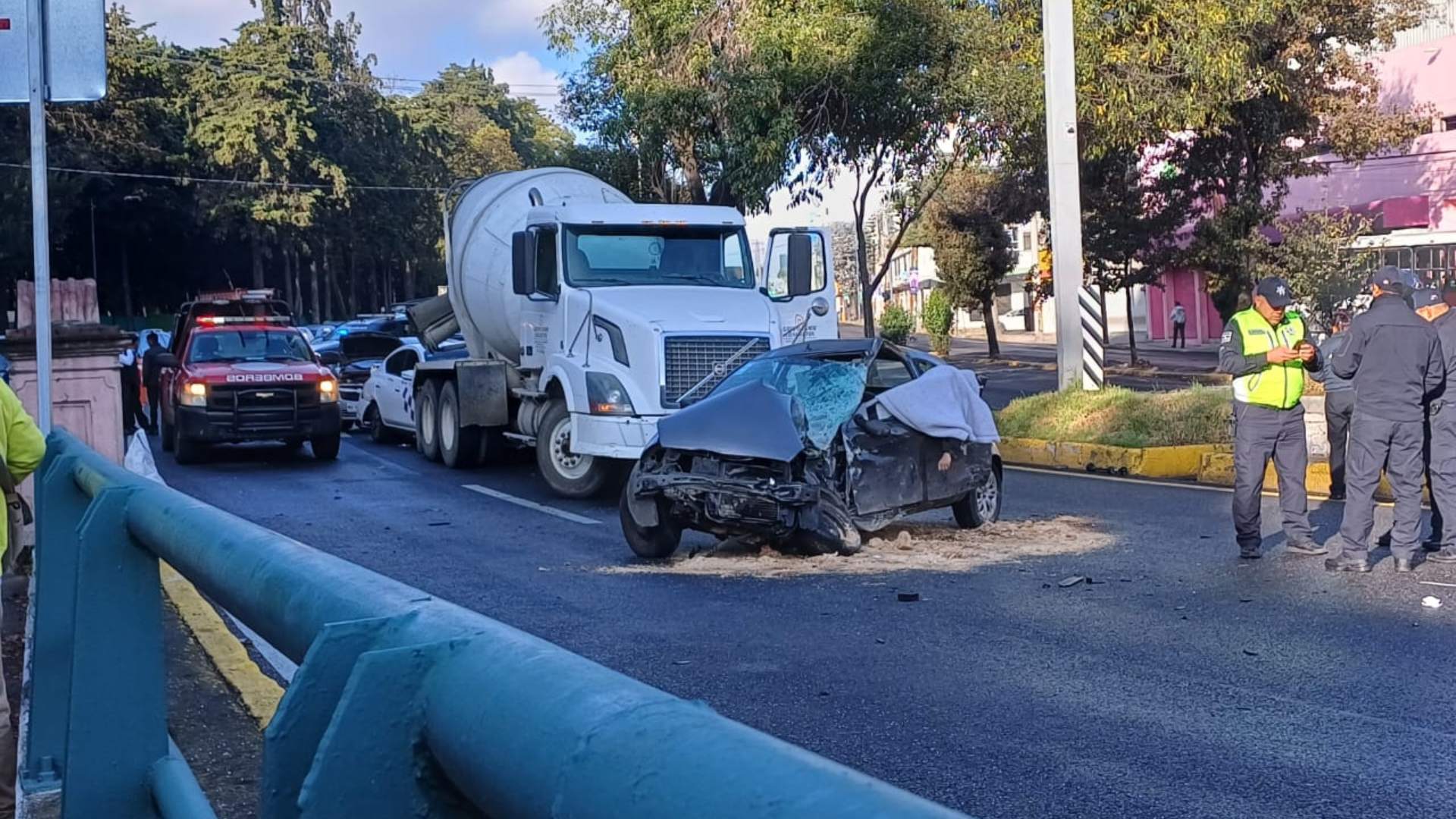 Accidente En Paseo Tollocan Hoy: Choque Múltiple Deja Un Muerto Y Dos 