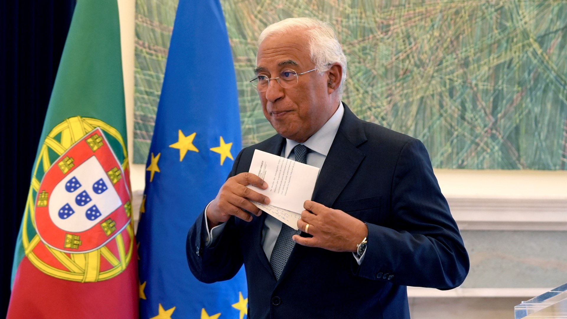 O primeiro-ministro de Portugal demite-se, porque está ligado à corrupção nas empresas de lítio?