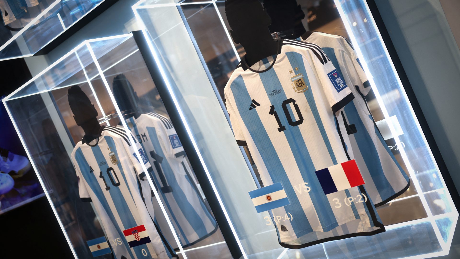 Seis Jerseys Usados por Messi en Qatar 2022 Se Venden en 7.8 Millones de Dólares N+