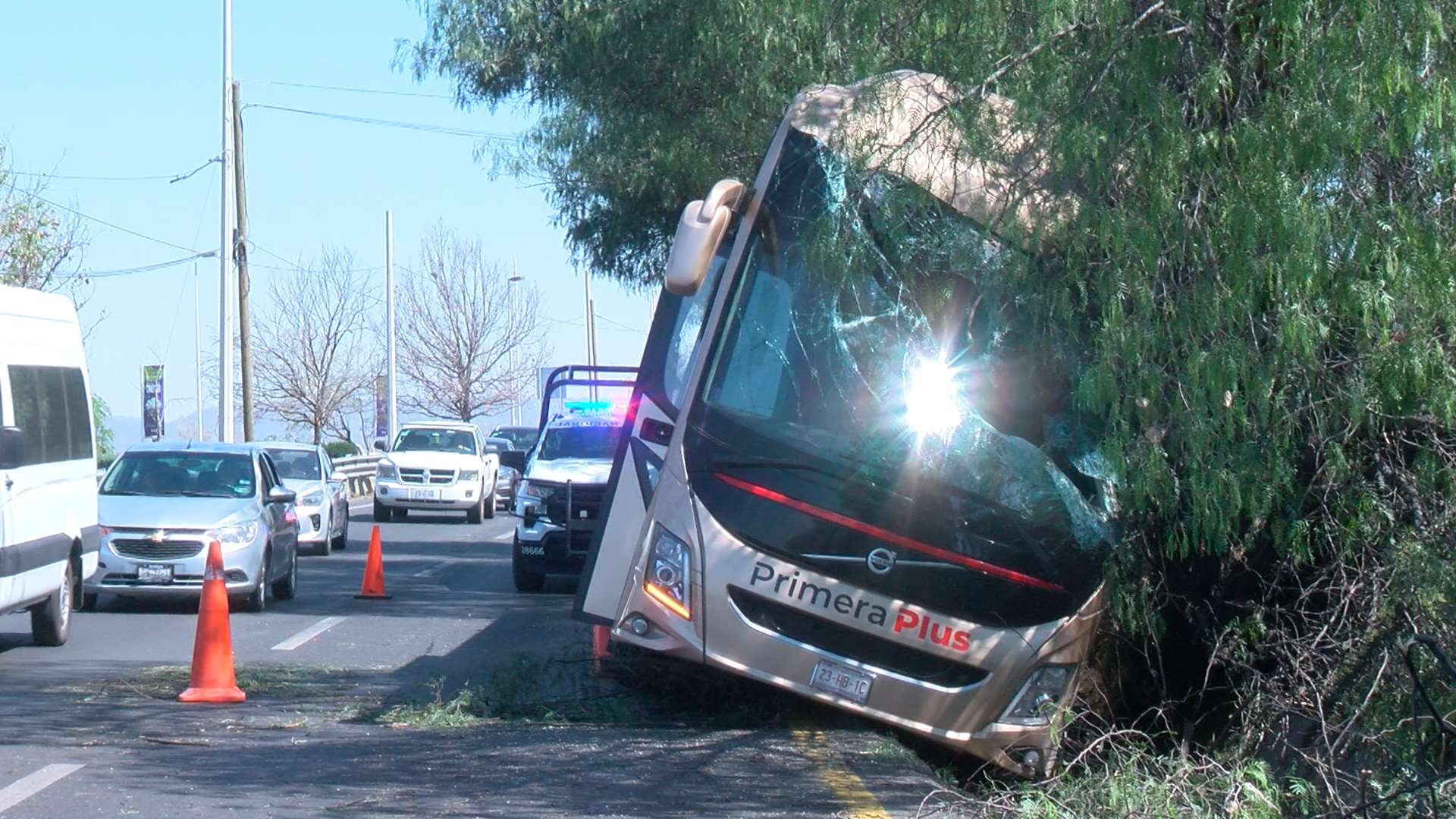 Accidente Entre Camiones De Pasajeros Deja A 12 Heridos En Tlajomulco N