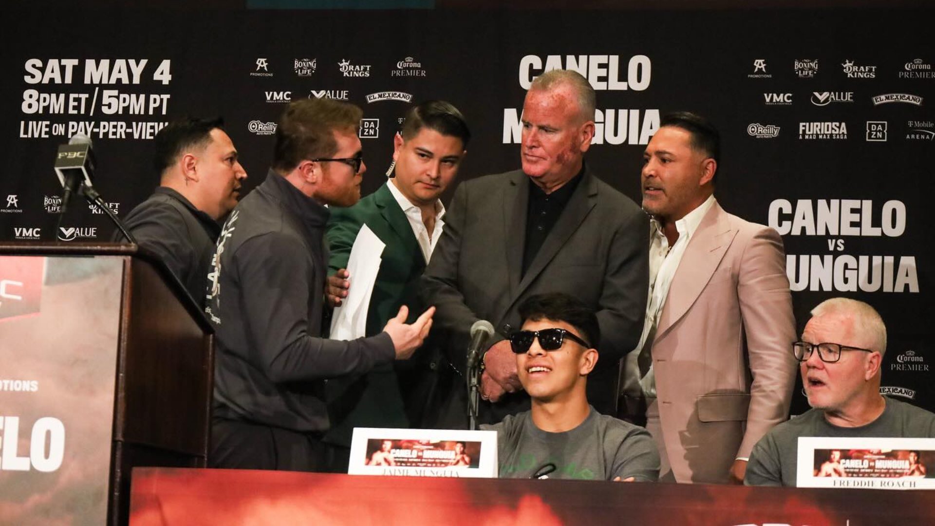 Conor McGregor Reta al Canelo Álvarez y Oscar de la Hoya a Enfrentarse ...