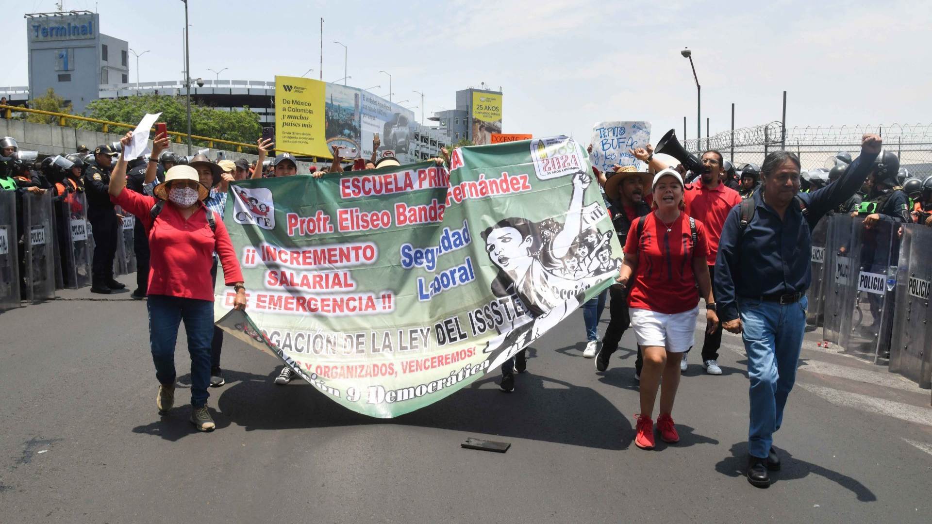 Marcha de Maestros Hoy 28 de Mayo 2024: CNTE Colapsa CDMX con Bloqueos ...