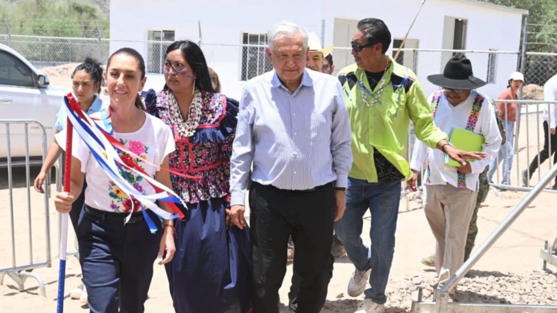 Sheinbaum ‘Muy Emocionada’ Por Recibir El Bastón De Mando Del Pueblo ...