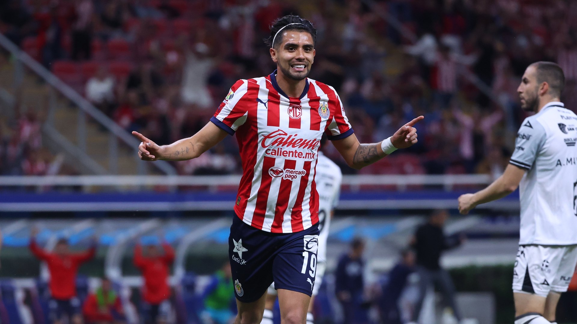 Liga MX Jornada 13 Chivas Remonta, Gana e Ilusiona a Sus Aficionados N+