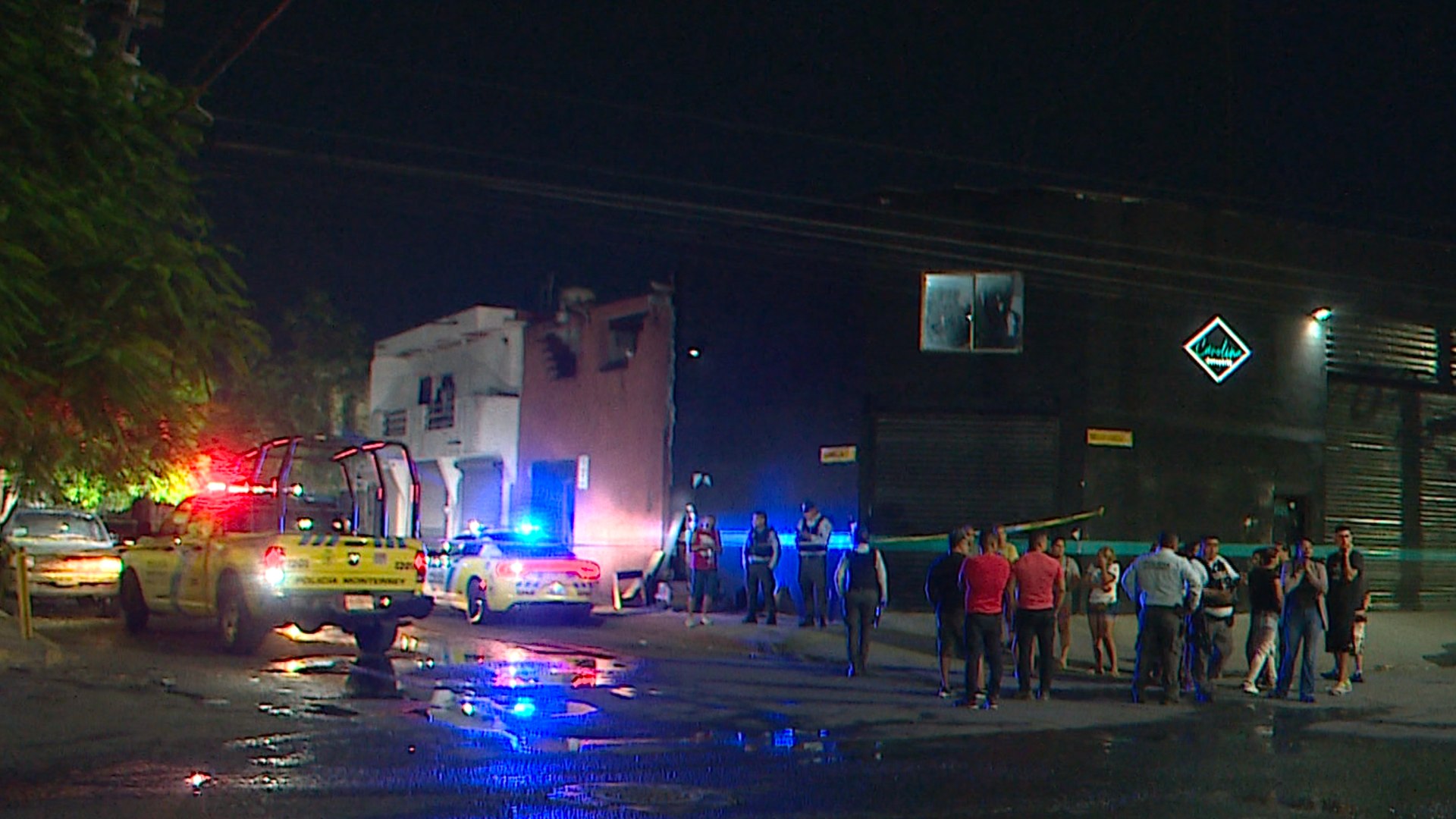 Hombre Muere al Caer de 15 Metros de Altura mientras Arreglaba una ...