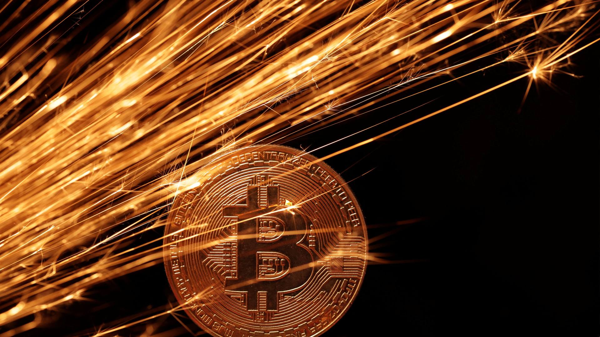 Cuánto Cuesta el Bitcoin en Pesos? Esto Vale la Criptomoneda Después de  Superar su Máximo Histórico | N+