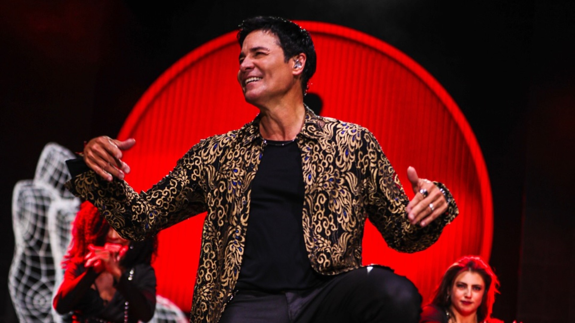 Chayanne, Cambia Canción 'Torero' por 'Bombero', pide Organización  Animalista para Tour 2025 | N+