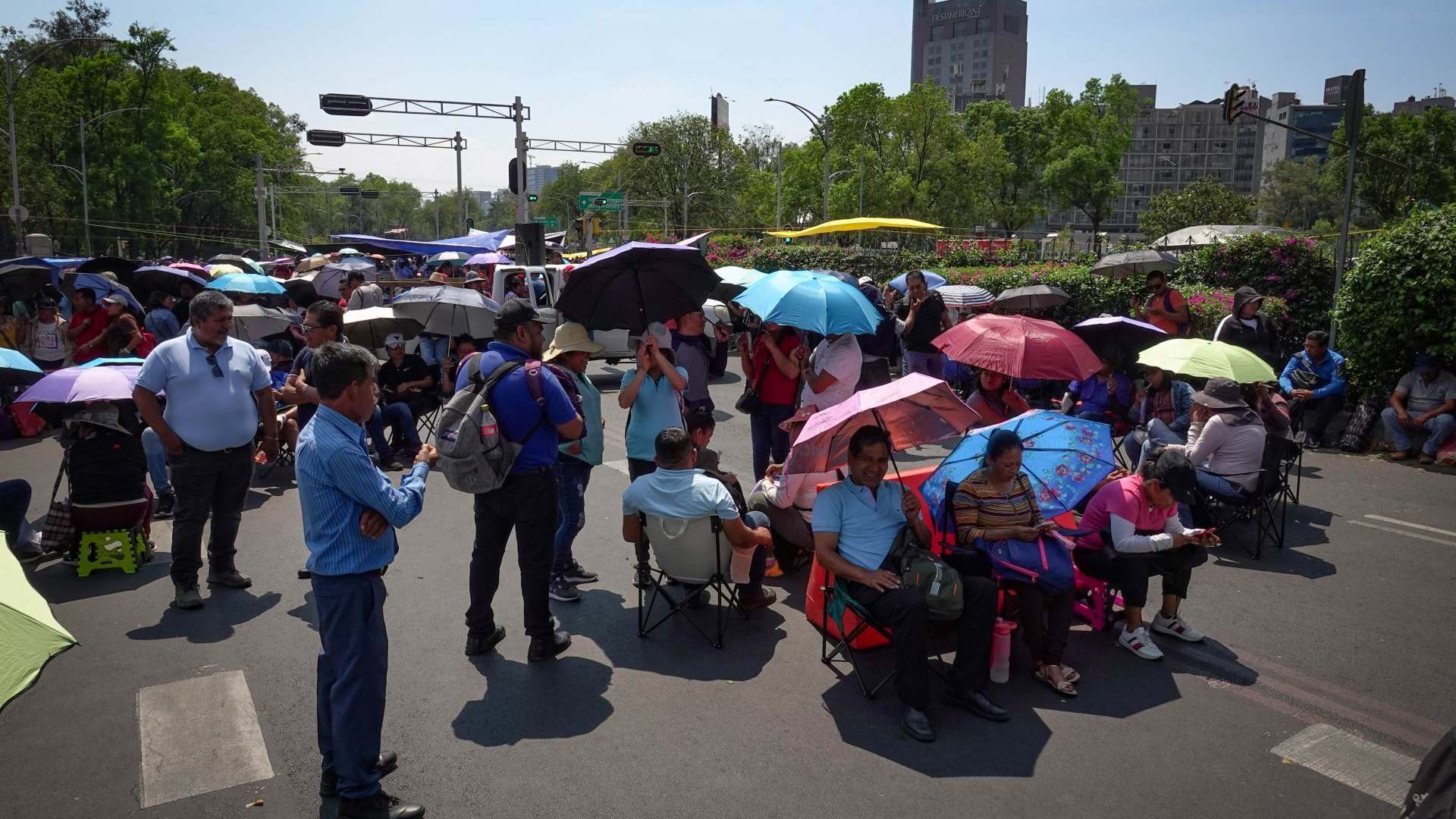Cuándo Termina Paro de Maestros Zócalo CDMX? CNTE Rechaza Aumento y  Mantiene Plantón por Este Motivo | N+