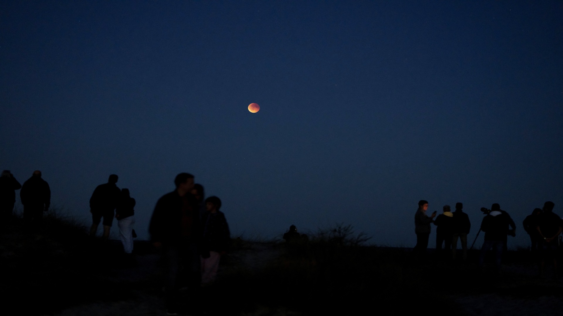 Así se Vio la Luna de Sangre que Iluminó el Cielo Nocturno en Fotos y ...