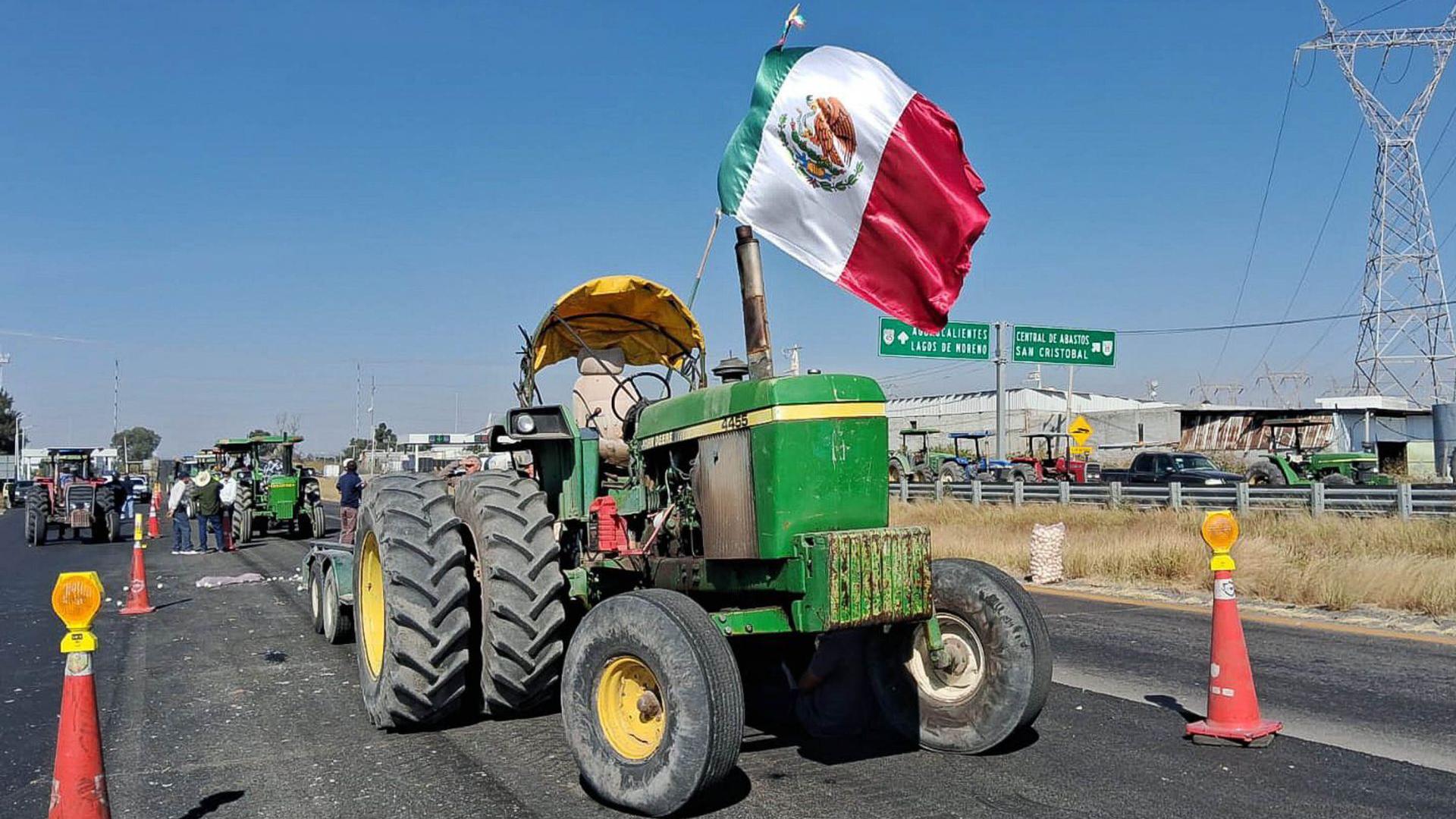 Hay Cierres en Carreteras por Paro de Agricultores Hoy 30 de Octubre 2025? Reporte de Bloqueos en Autopistas | N+