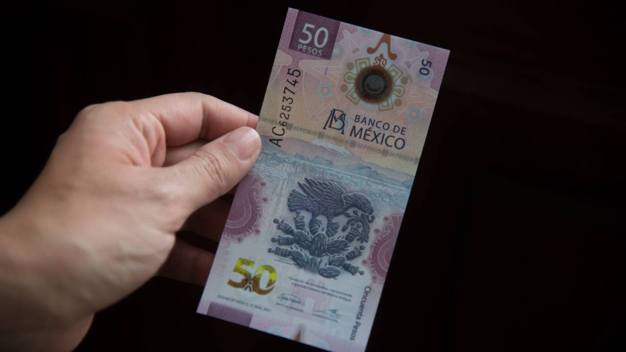 Con estos pasos podrás identificar un billete falso - La Hora