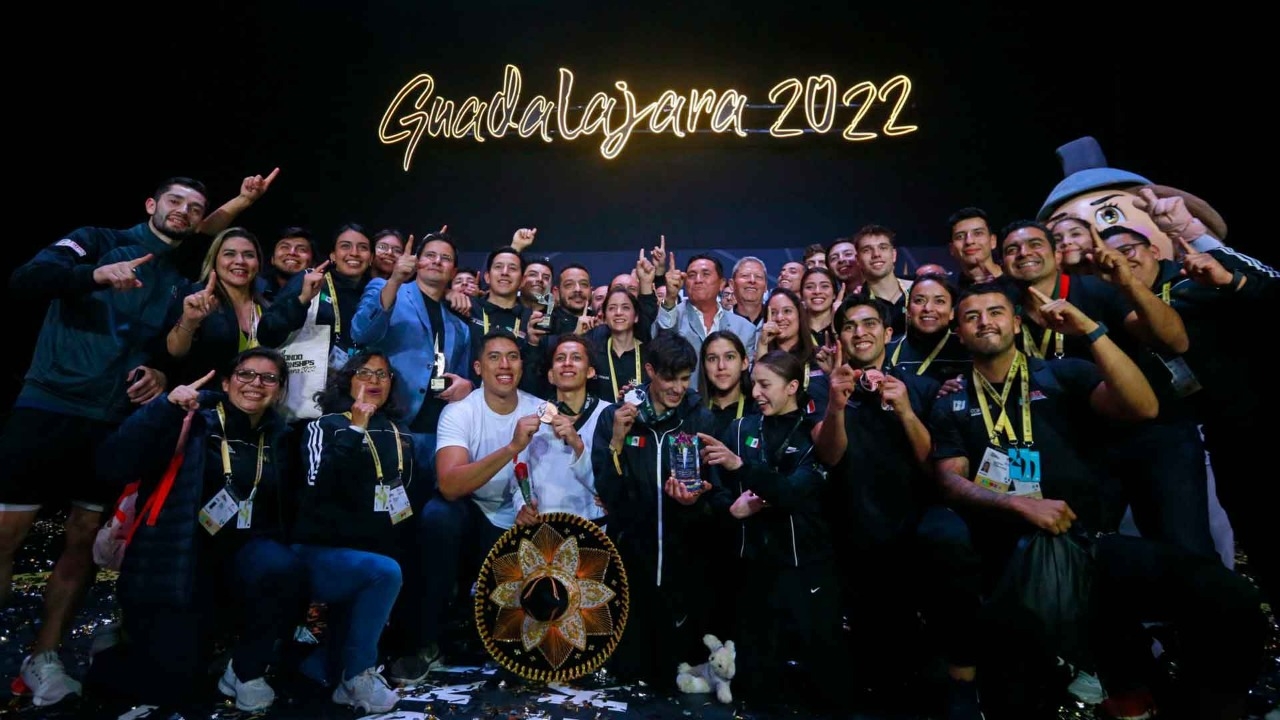 AMLO felicita a equipo de Taekwondo por ganar oro en Mundial de Guadalajara  2022