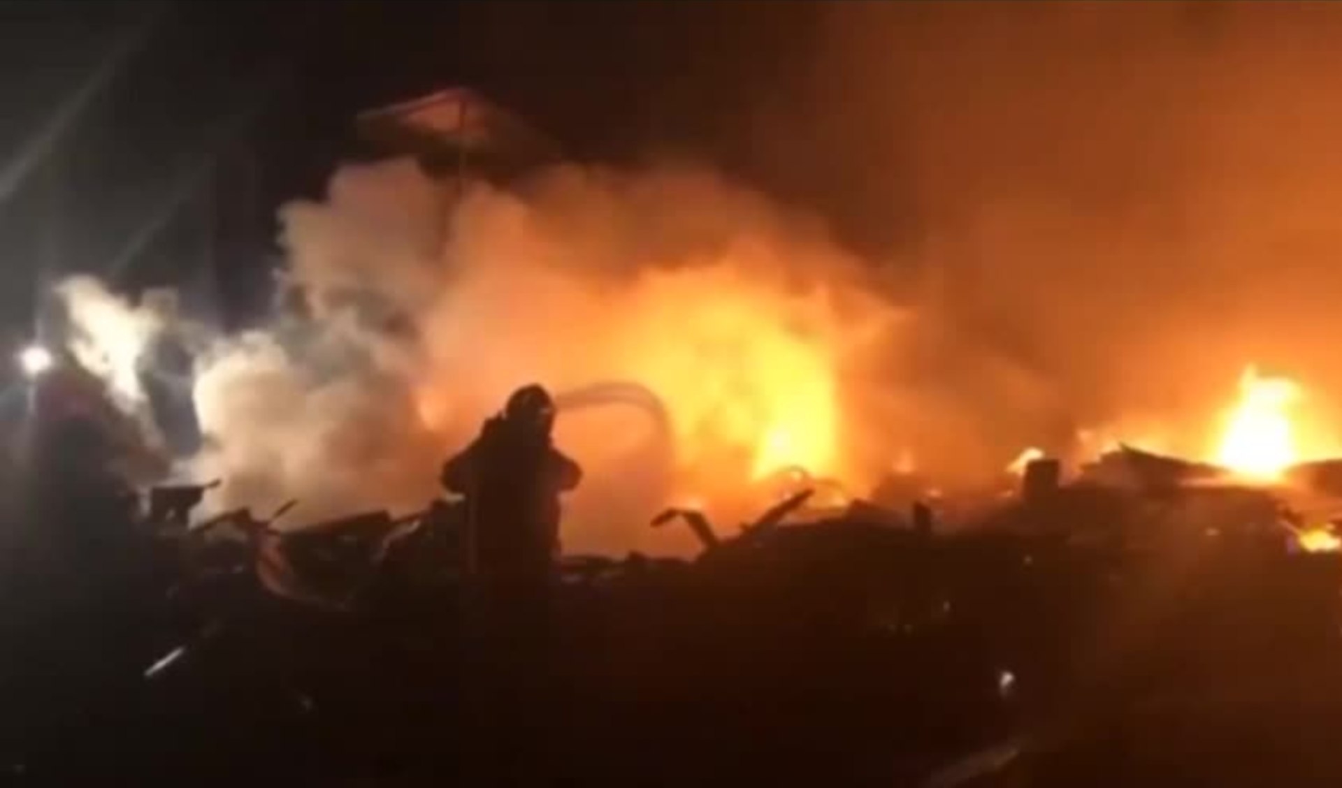 Incendio en Edificio de Sebastopol Deja al Menos 7 Muertos