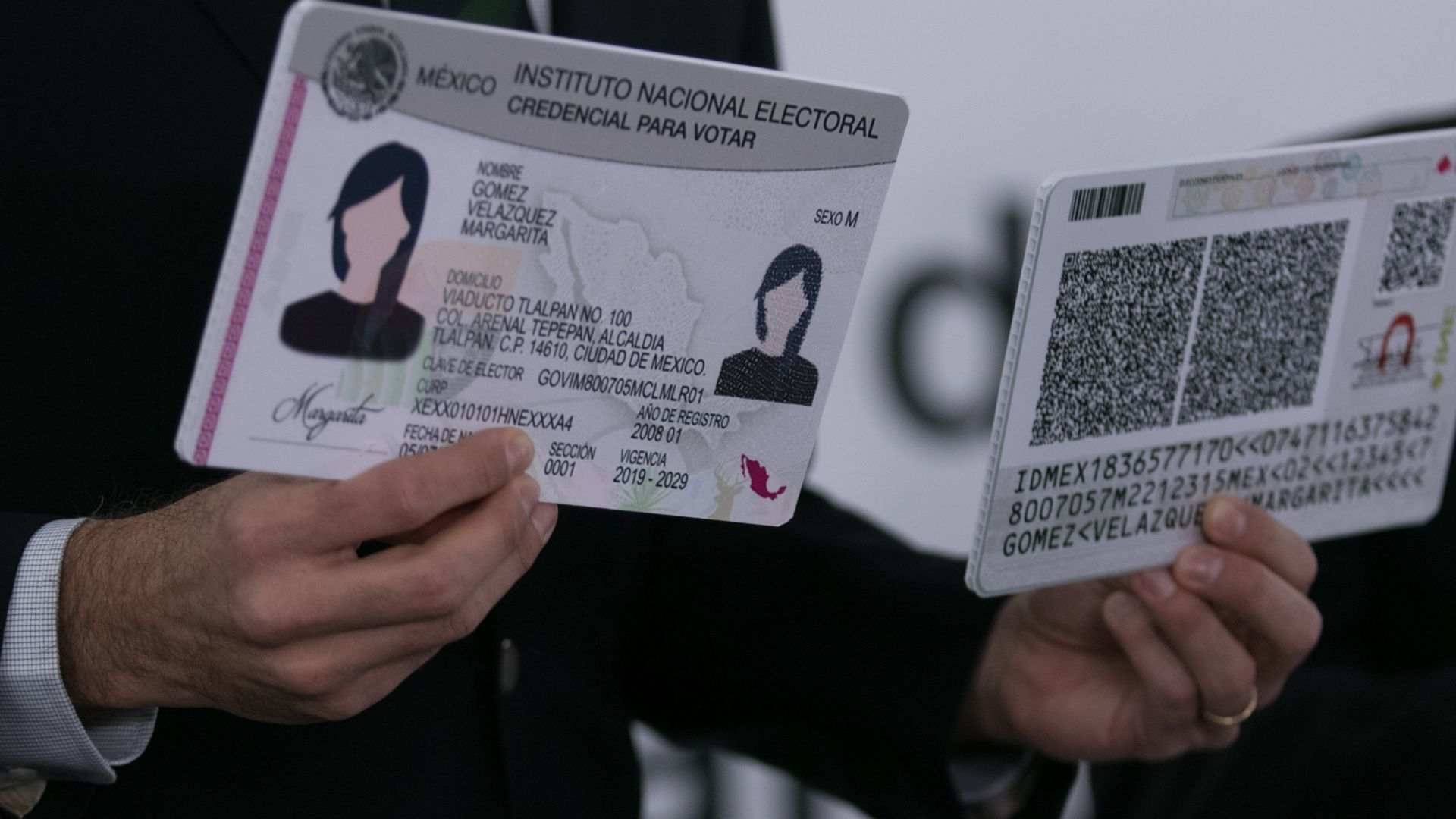 INE Incorpora Dato De Personas No Binarias En Credencial Para Votar | N+