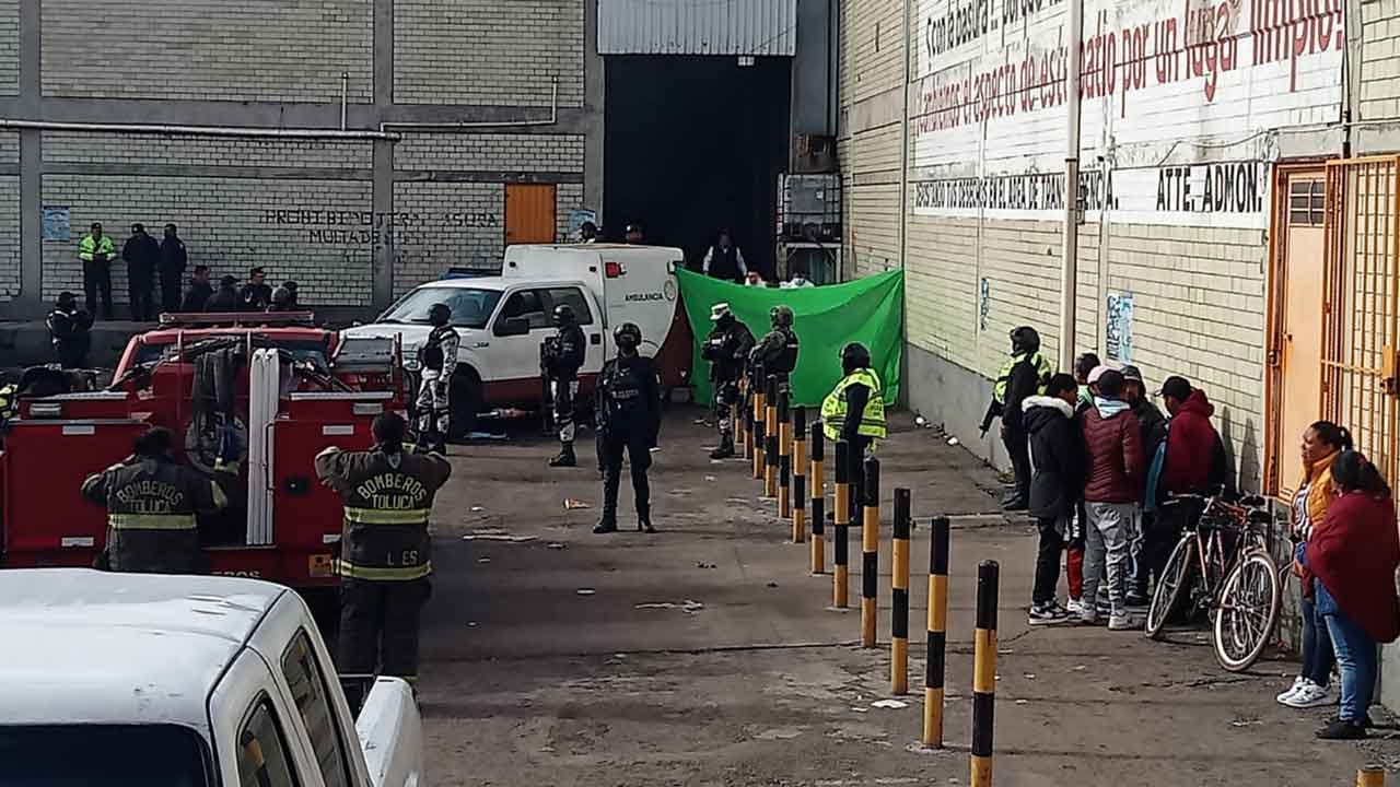 Incendio En Central De Abasto Provocado Por Un Grupo Armado Deja 8