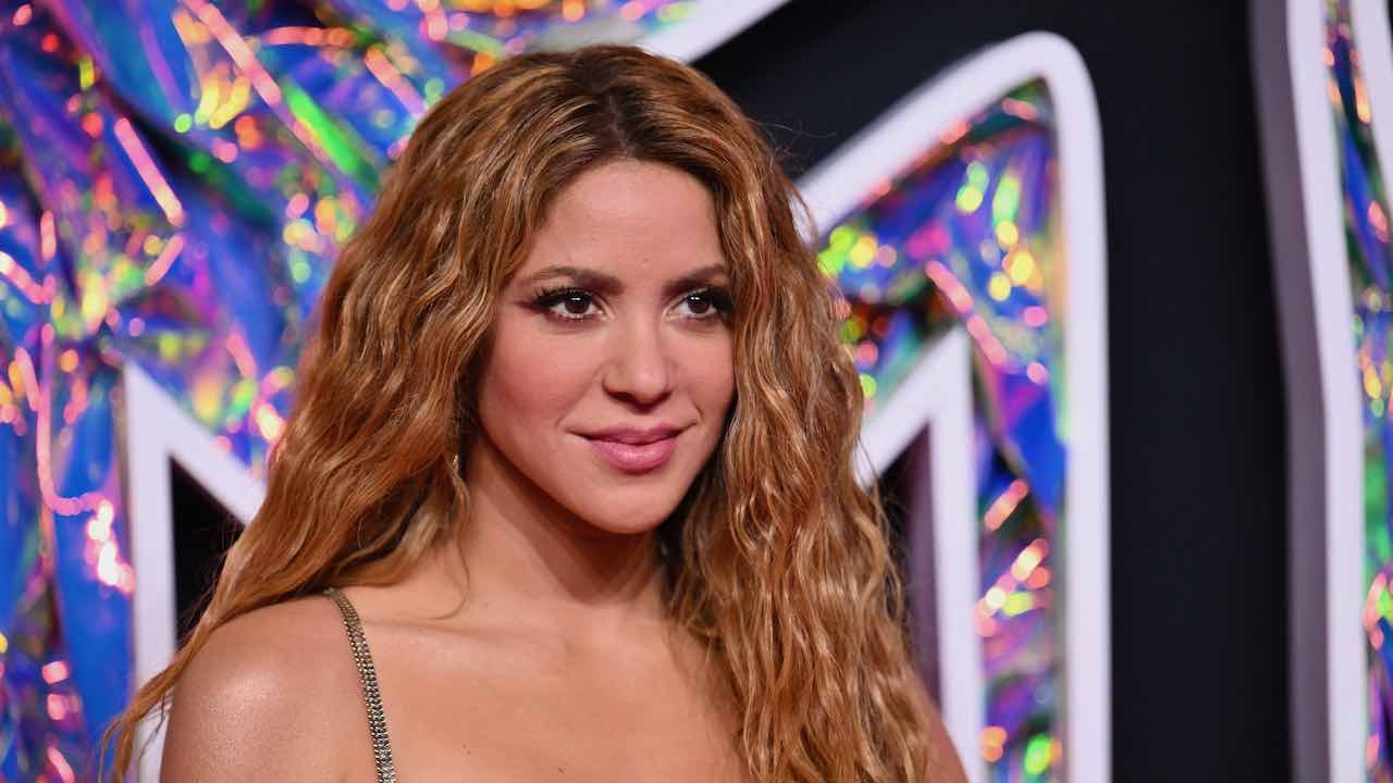 Actriz peruana acusa a Shakira de plagio por coreografía de El Jefe