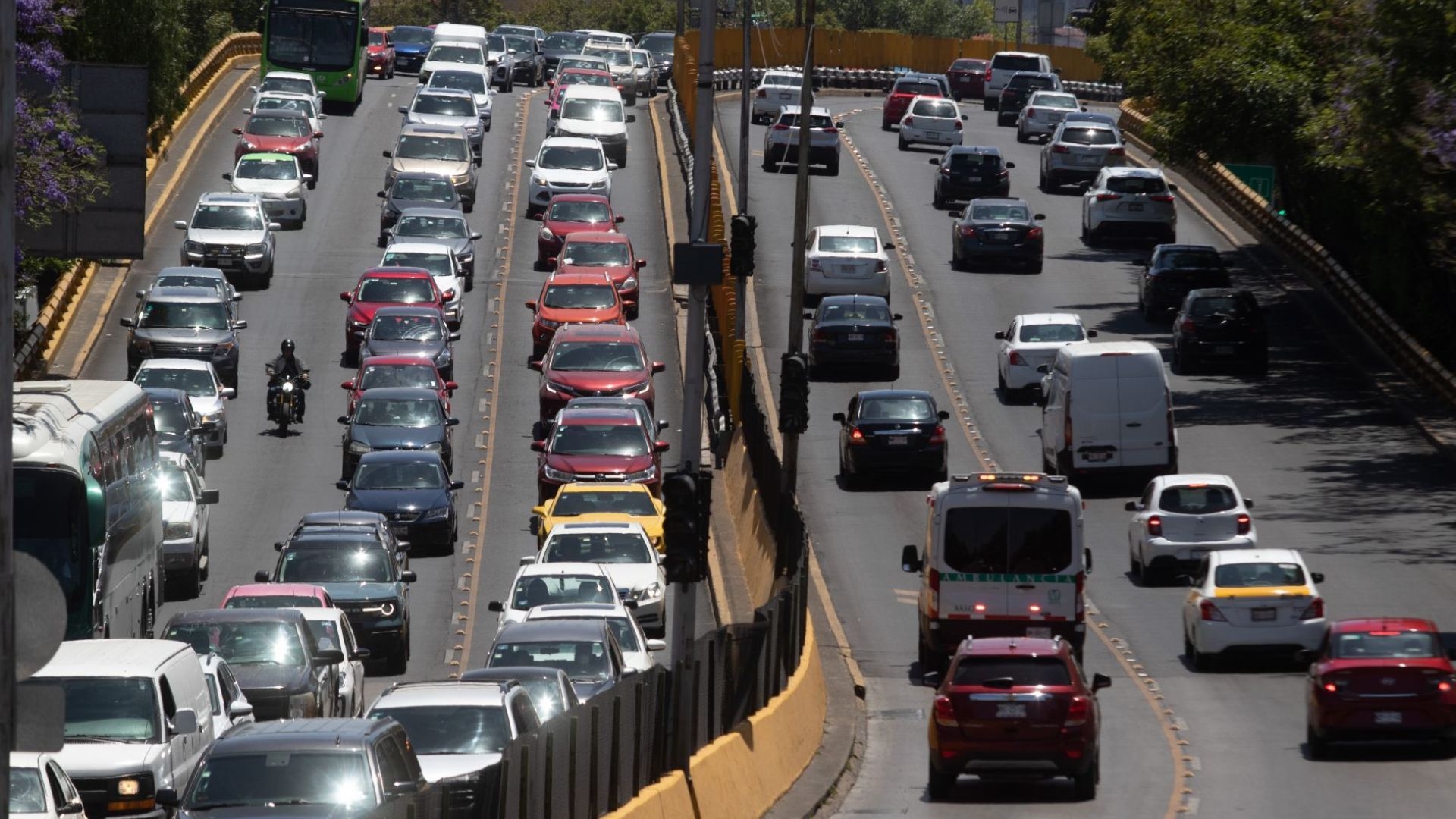 Hoy No Circula Lunes 4 de Diciembre de 2023 en CDMX y Edomex | N+