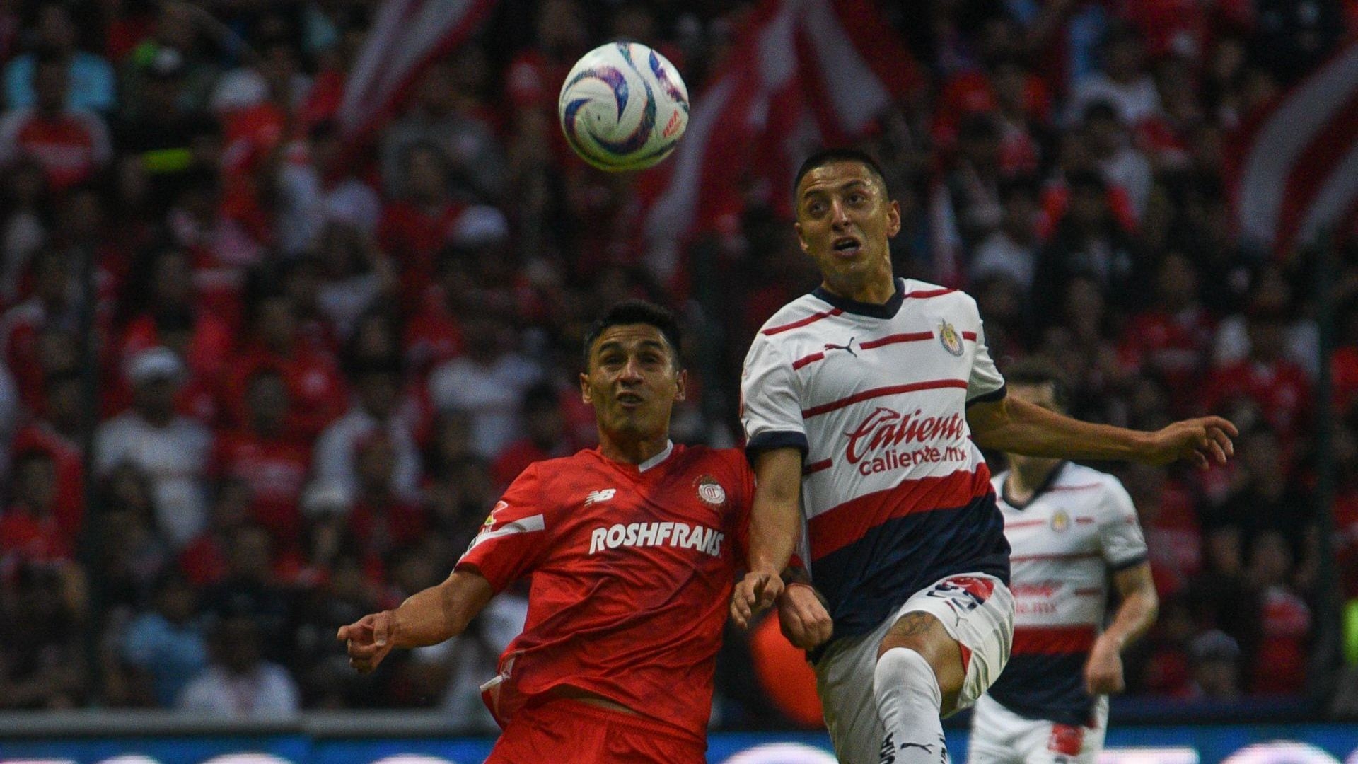 A Qué Hora Juega Chivas vs Toluca Día y Canal del Partido de la