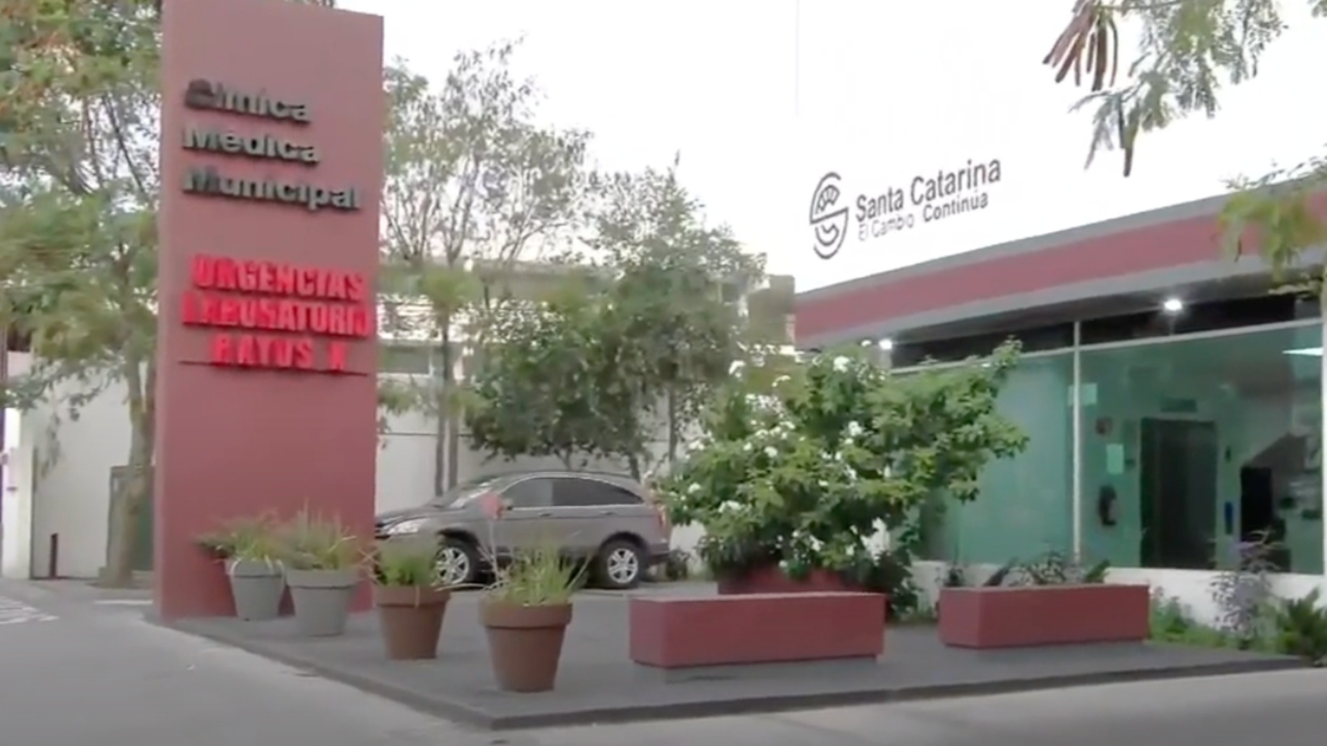 Muere Policía al Chocar Contra Tráiler Estacionado en Santa Catarina ...