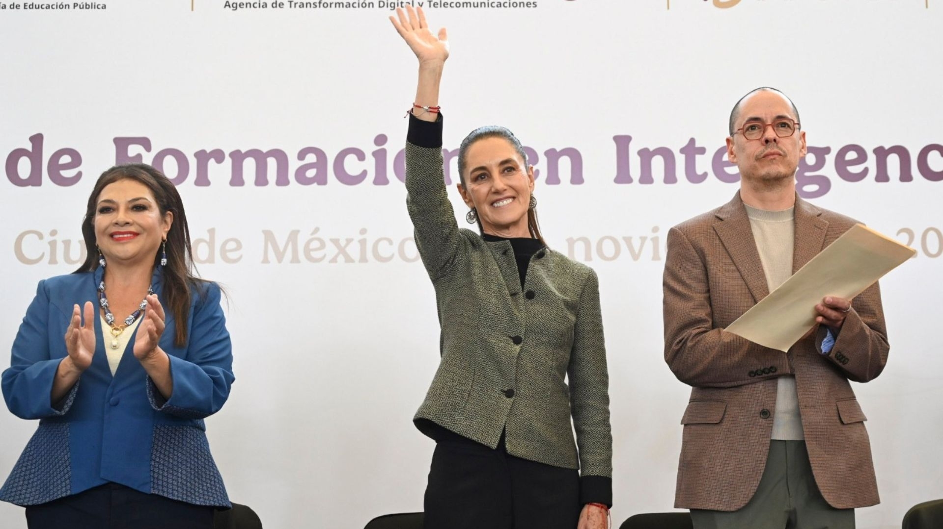 Cómo Inscribirse al Nuevo Centro Público de Formación en IA? Así Te Apuntas en Saberes MX | N+