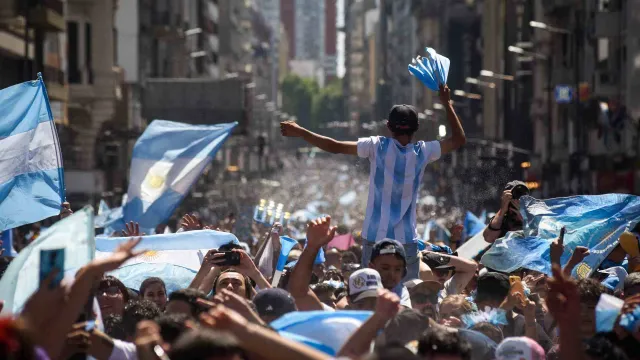 festejan hinchas de Buenos Aires y de otras ciudades argentinas. Foto: Reuters