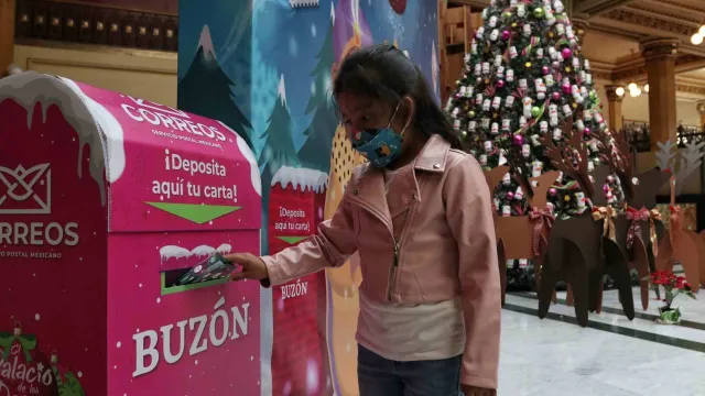 Carta de los deseos en Palacio Postal
