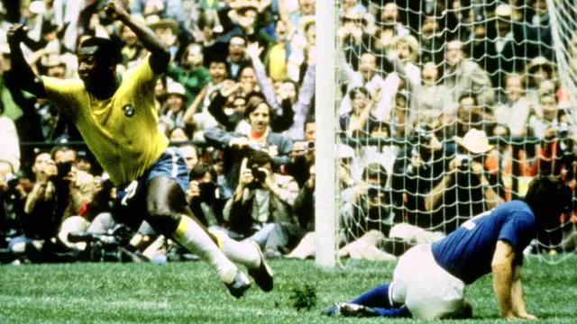 Pelé es el único jugador en ganar tres mundiales