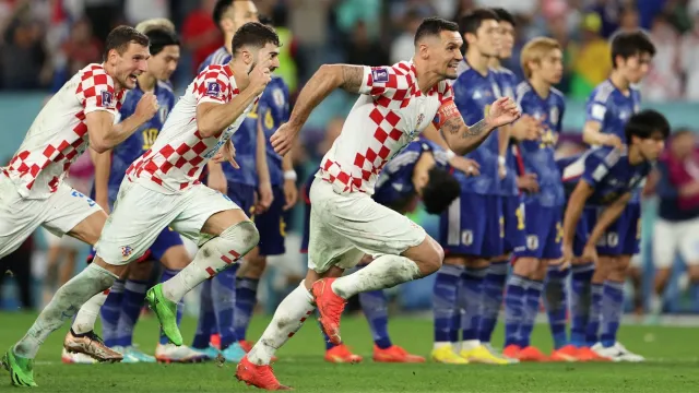 Croacia celebra el pase sobre Japón