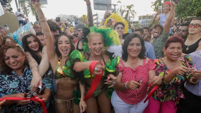 Carnaval Acapulco con Niurka Markos