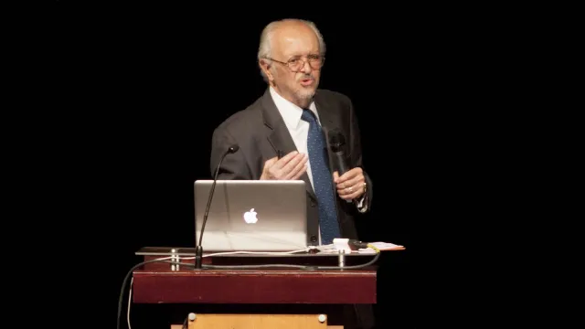 Mario Molina durante una conferencia