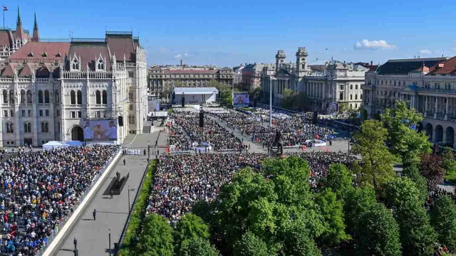 Francisco Misa en Budapest