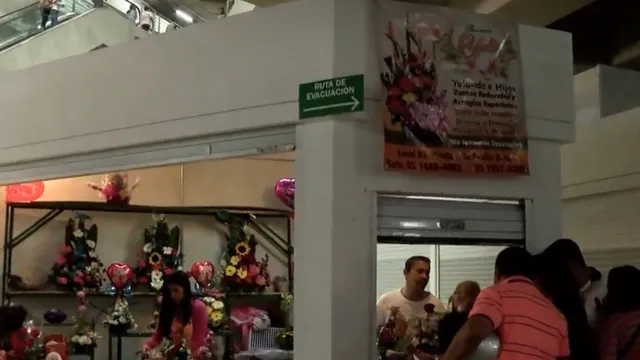 Puesto de flores en el Mercado Corona. Foto: N+