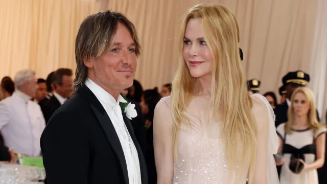 Keith Urban y Nicole Kidman llegan a la alfombra para la Met Gala 2023. Foto: EFE