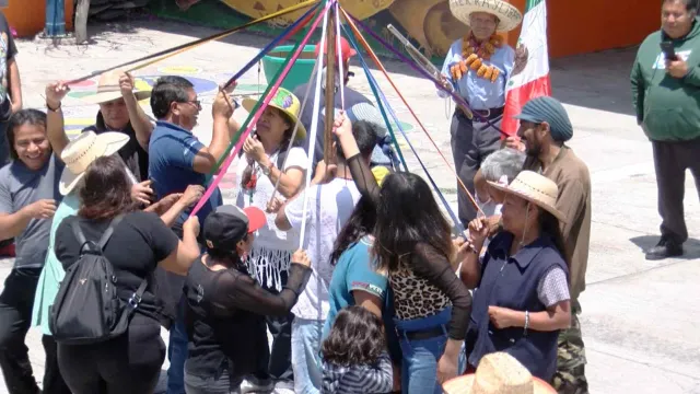Danza al Popocatépetl como parte de la ofrenda