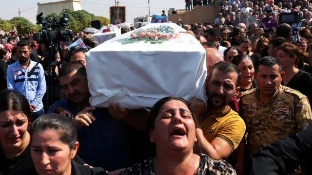 Misa y funeral en Irak tras incendio en boda