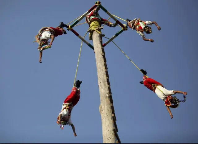 perritos Voladores de Papantla