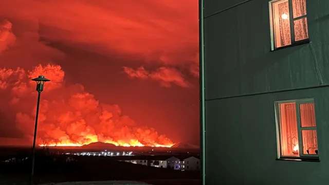 Defensa Civil ha cerrado la zona afectada. Foto: Reuters