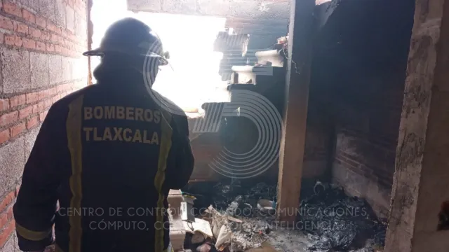 El cuerpo de bomberos realizó mitigación de riesgos. Foto: C5 Tlaxcala