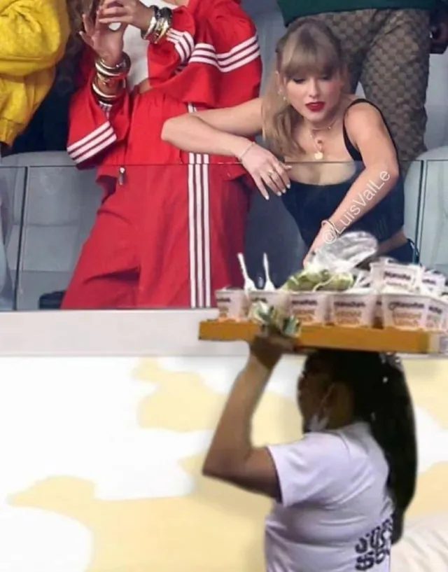 Taylor Swift comprando comida en las gradas