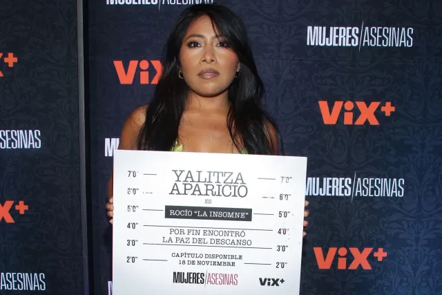 Yalitza Aparicio durante la alfombra roja de Mujeres Asesinas