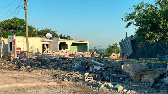Tres Viviendas Destruidas tras Explosión en Valle Hermoso, Tamaulipas