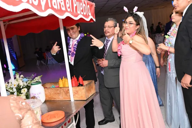 Dan tacos en boda en Tamaulipas