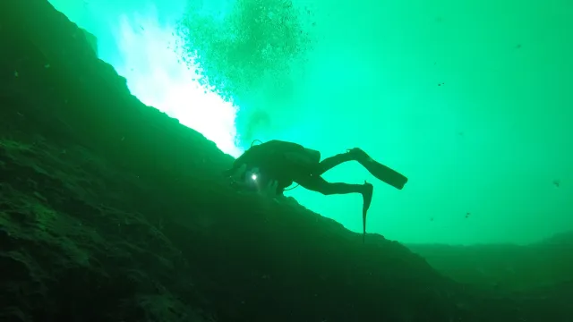 El agujero azul de Taam Ja' tiene similitudes a un cenote