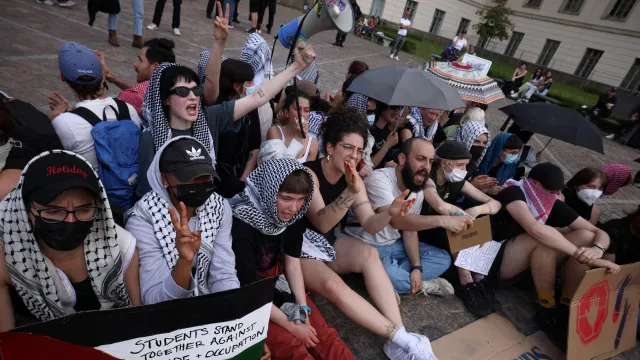 Manifestación pro-palestina frente a la Universidad Humboldt, en Berlín, Alemania. Foto: Reuters