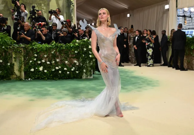 Eli Fanning en la Met Gala 2024