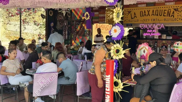 Hay al menos ocho neverías a un costado de la Basílica de La Soledad. Foto: Facebook NeveriaOaxaca