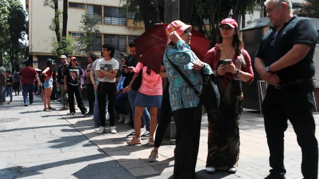 Largas filas para votar en México