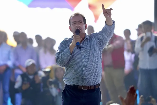 José Yunes durante su cierre de campaña