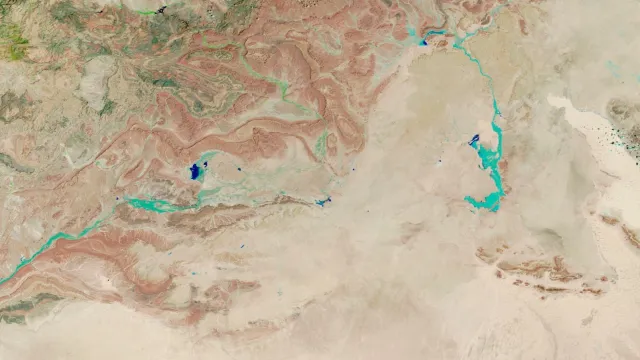 Imagen satelital que muestra los cuerpos de agua generados por lluvia en Marruecos. Foto: NASA